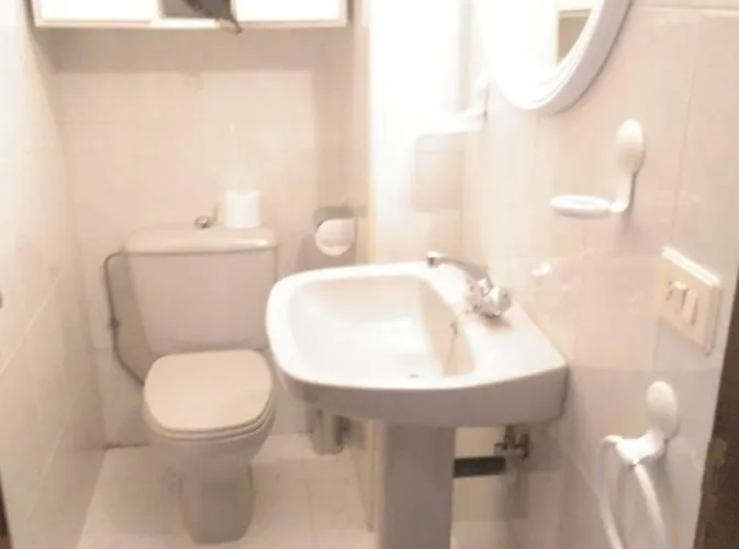 Διαμέρισμα Imperial, 9 *