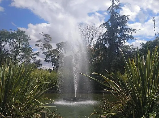 Διαμέρισμα Imperial, 9 *